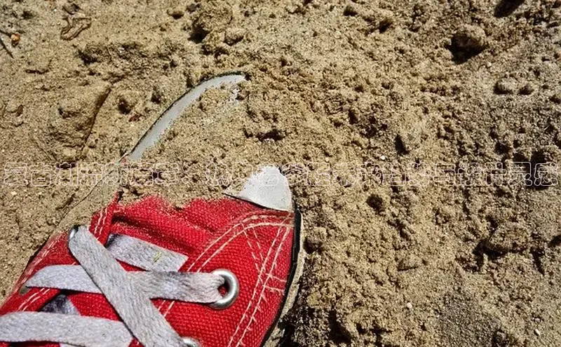 复古潮流新篇章：热典老爹鞋未来趋势与设计灵感